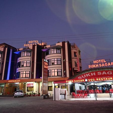 Somnāth Hotel Sukh Sagar מראה חיצוני תמונה
